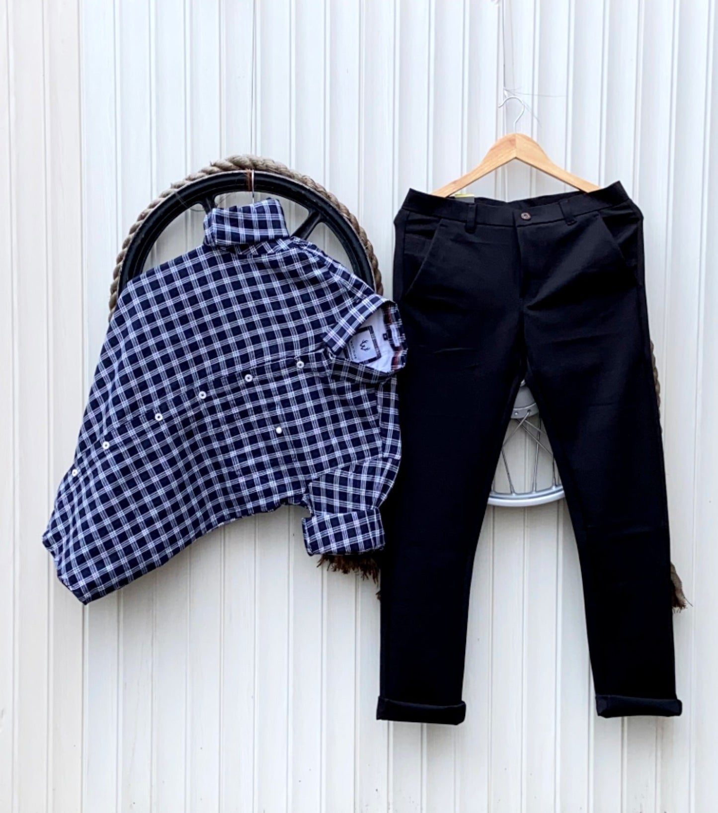 Stylish Retro Top & Bottom Set